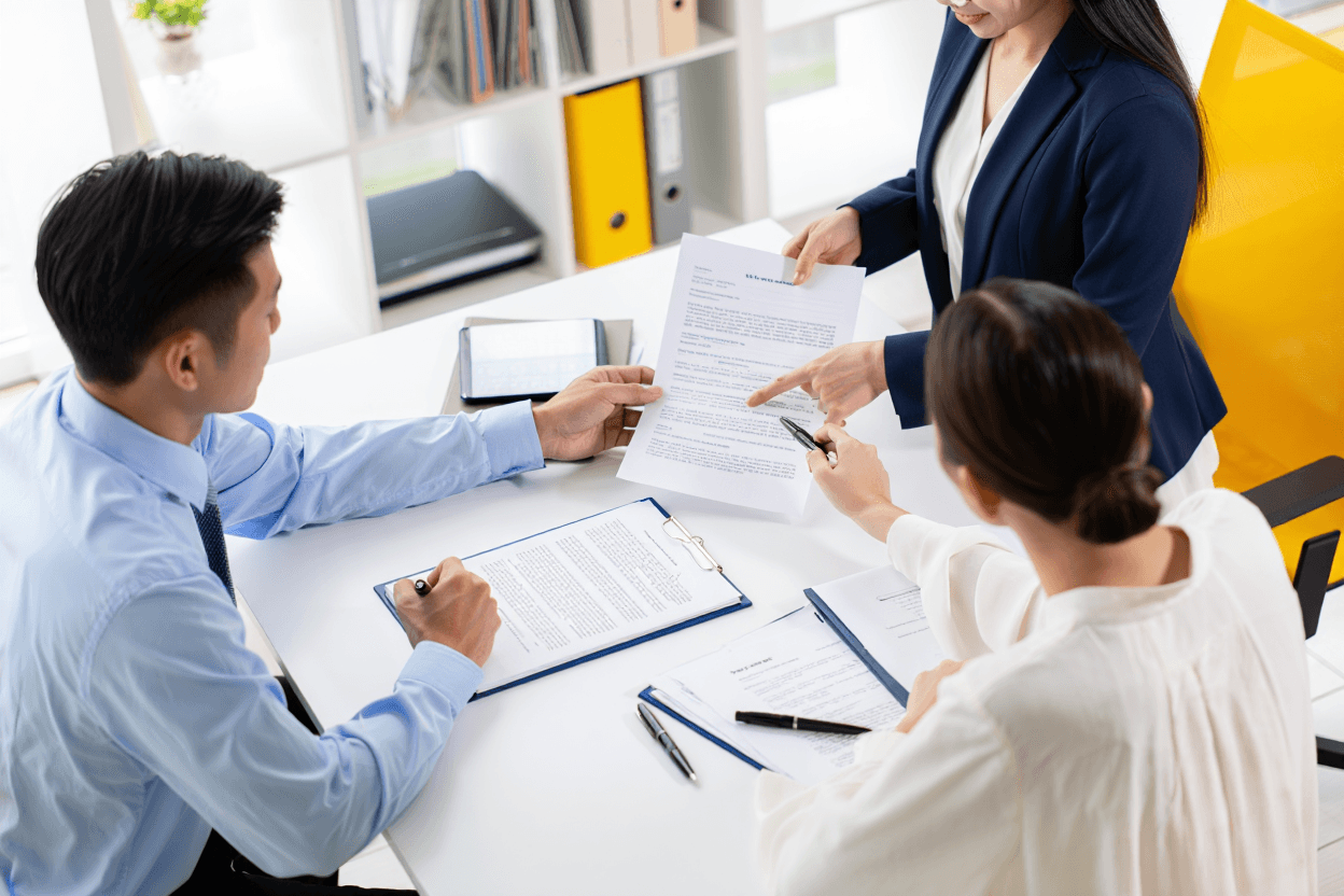 Kiểm tra hợp đồng trước khi ký?